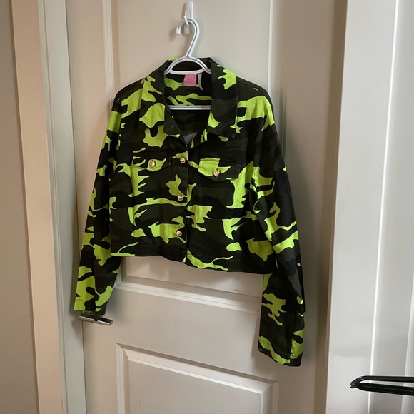 C 98 Camouflage Green Cropped Blazer Jacket Y2K 90’s The Bay NWOTs - Picture 1 of 5